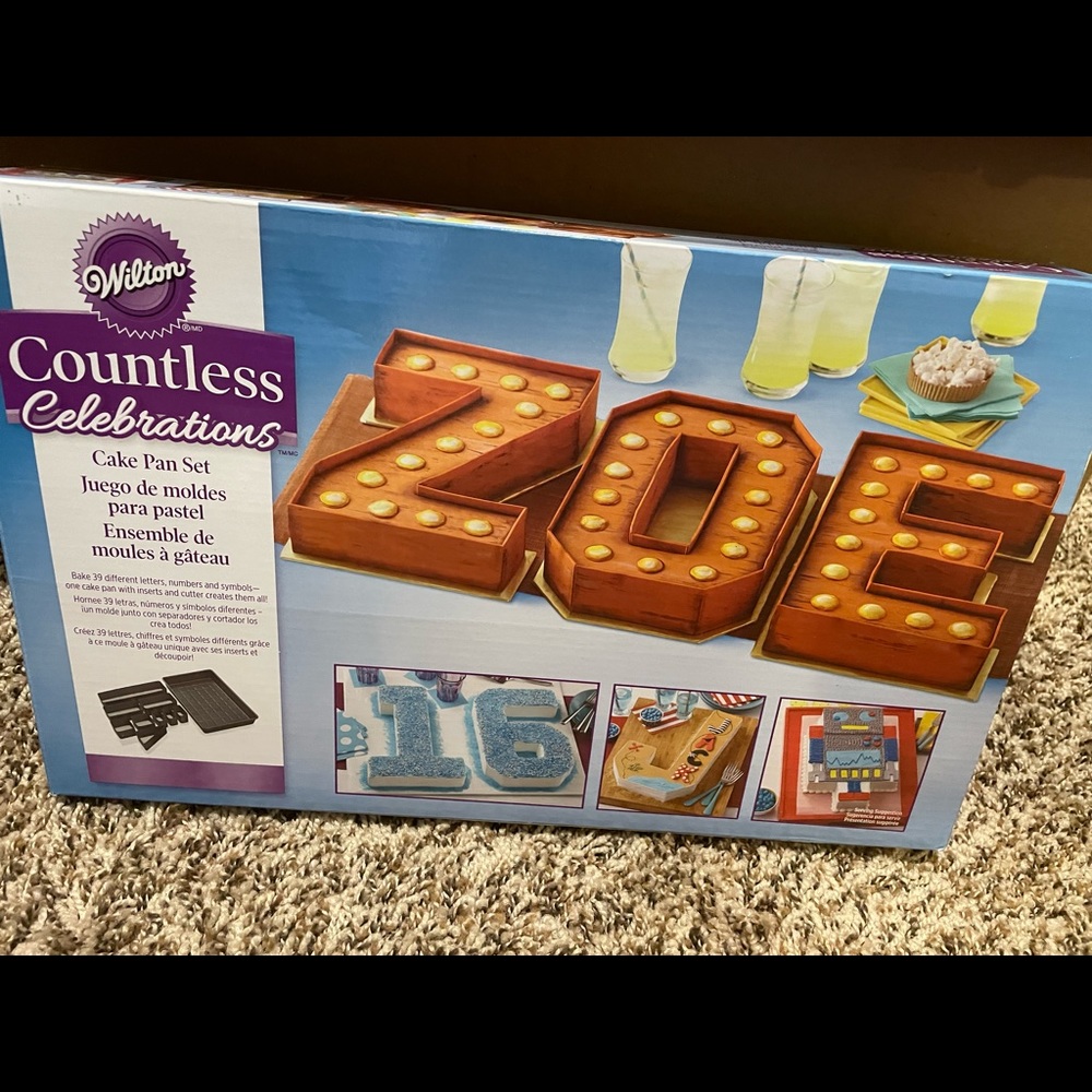 Cake pan set